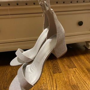Silver heels like new